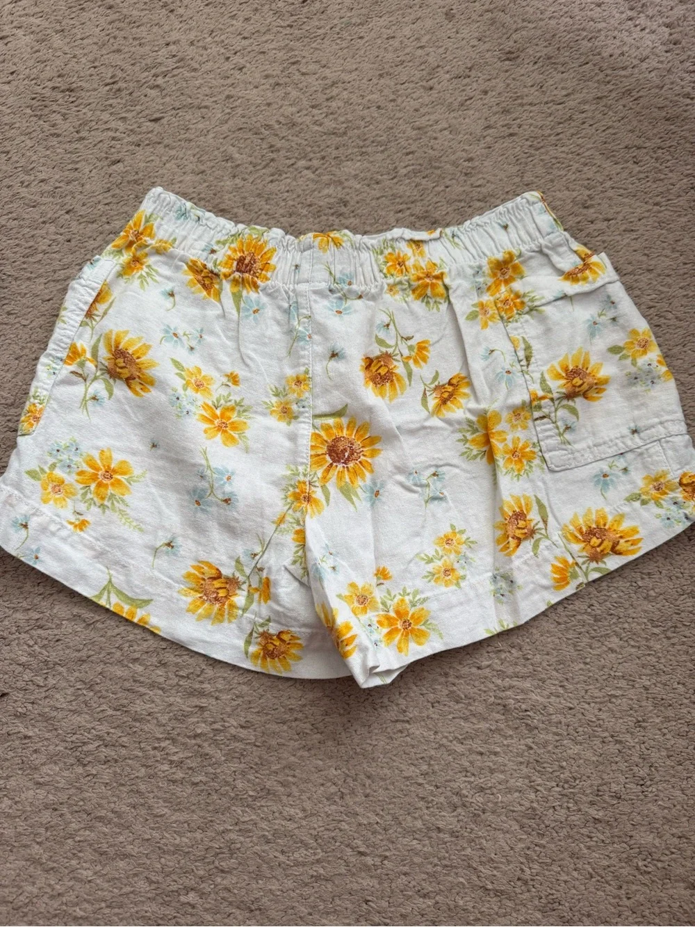 Old Navy Sunflower Print High-Waist Shorts - White & Yellow